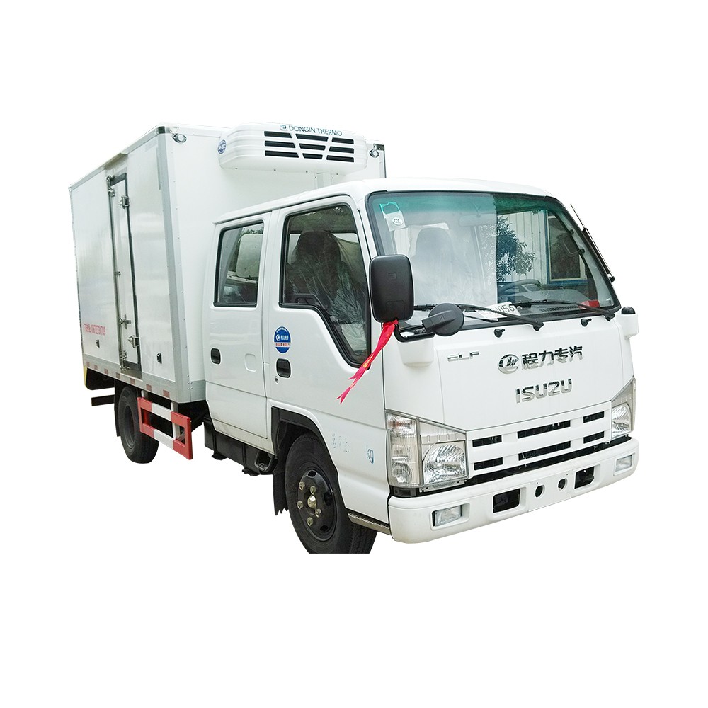 Caminhão refrigerado de 6 rodas e 5 toneladas